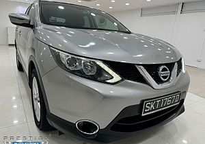 Nissan Qashqai 1.2 DIG-T CVT Revcam 2015 Rear Entertainment Silver